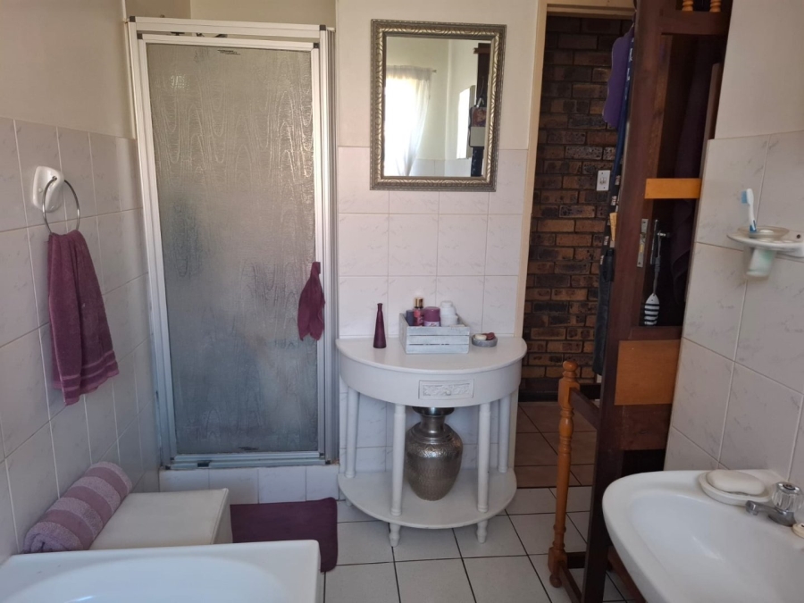 2 Bedroom Property for Sale in Hospitaalpark Free State